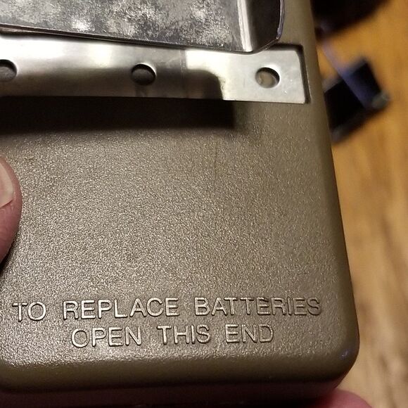 Craftsman garage door opener remote control model 138.536815 UNTESTED - Picture 7 of 7